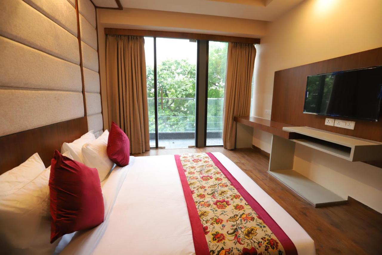Hotel Ip Royal - New Delhi