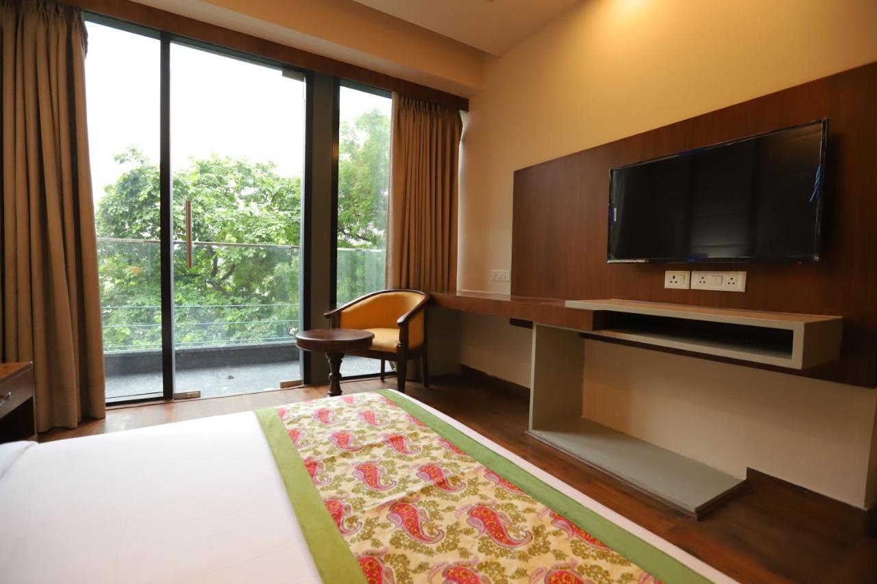 Hotel Ip Royal - New Delhi